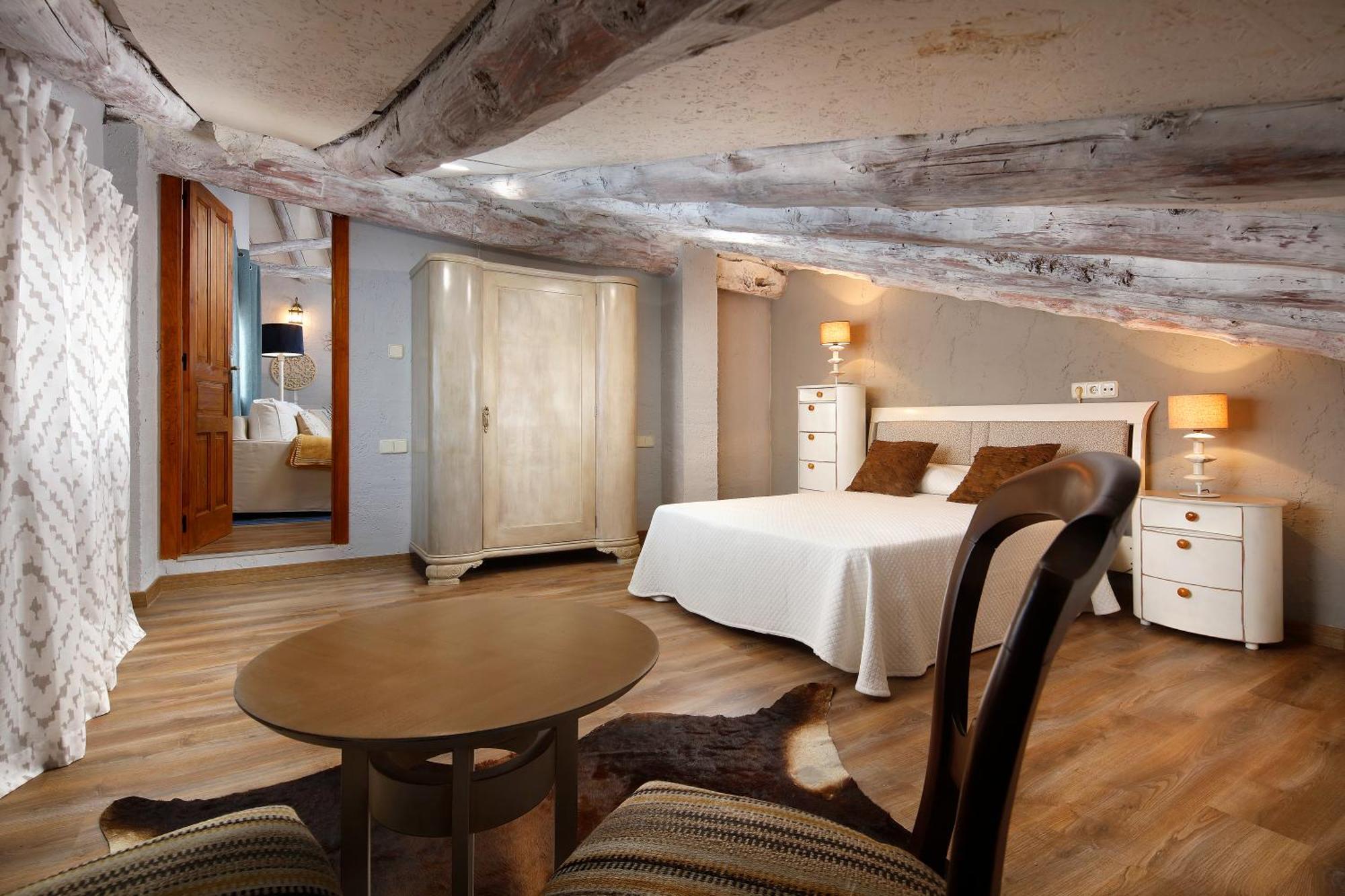 Hotel Villa San Jorge Azanúy Екстериор снимка
